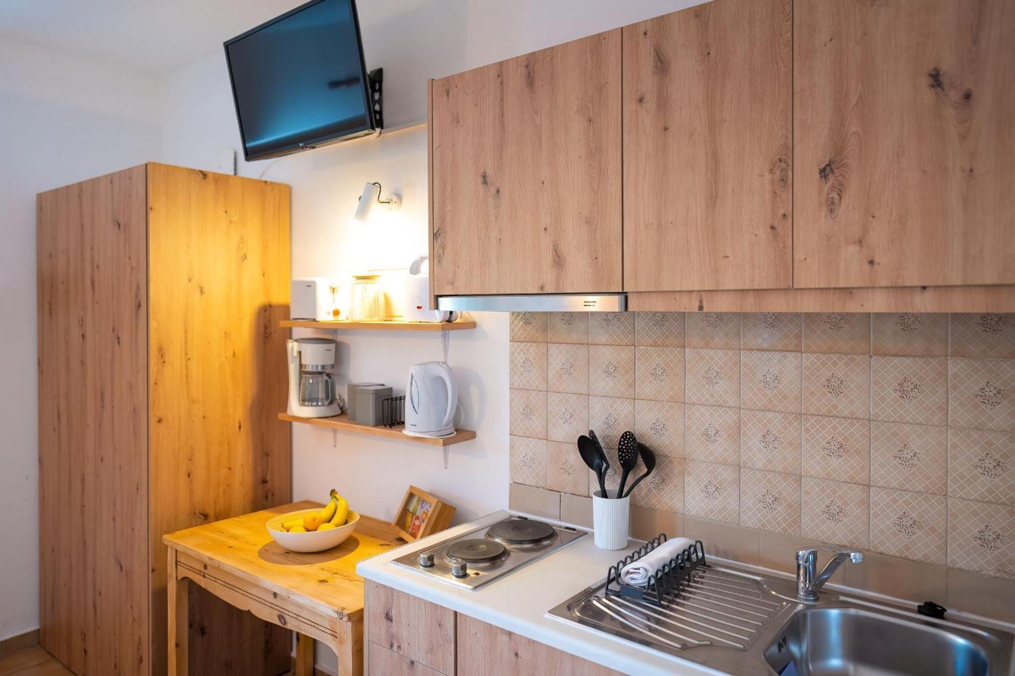 Tselios Apartments & Studios Kiotari Room photo