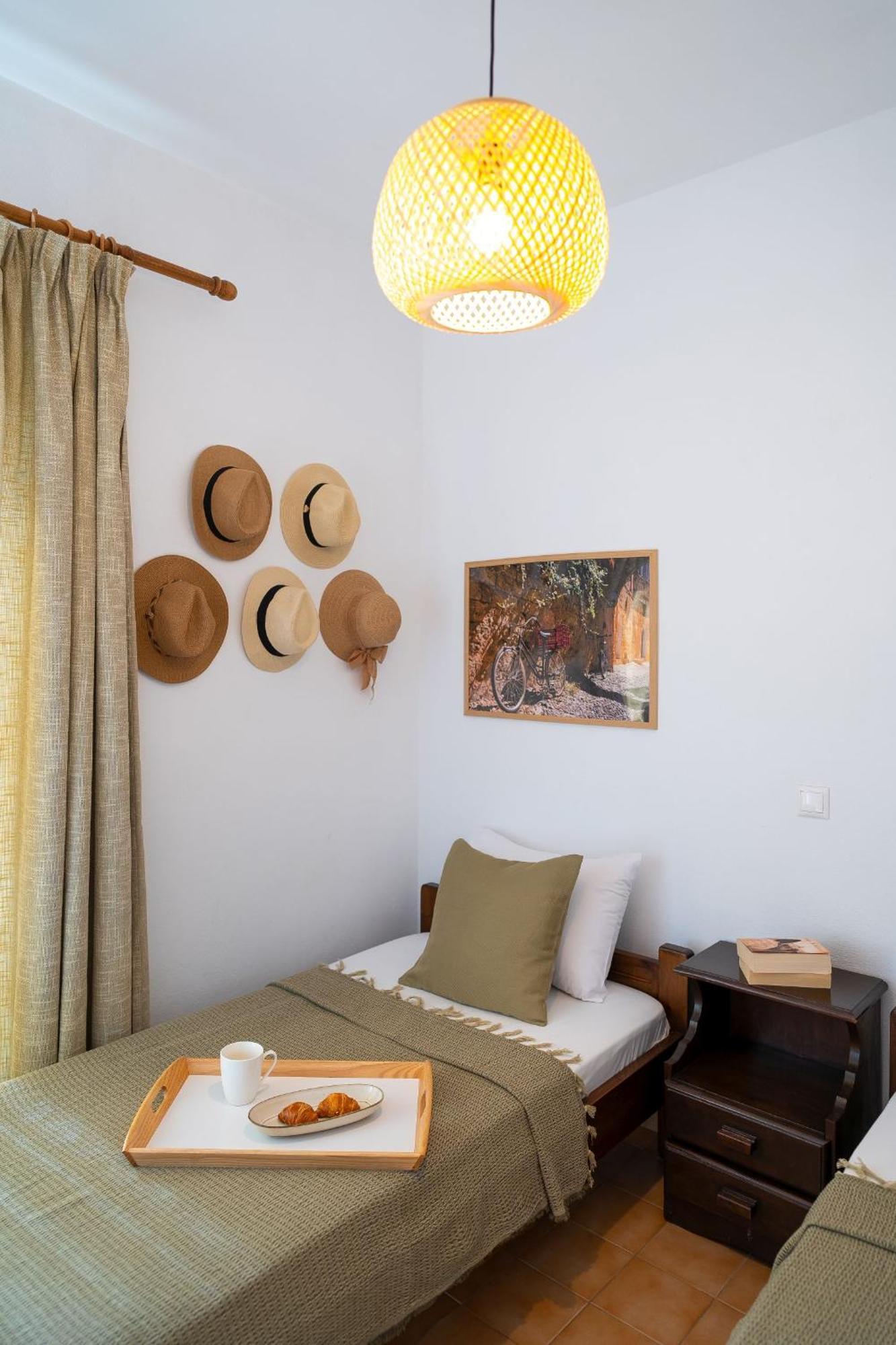 Tselios Apartments & Studios Kiotari Room photo